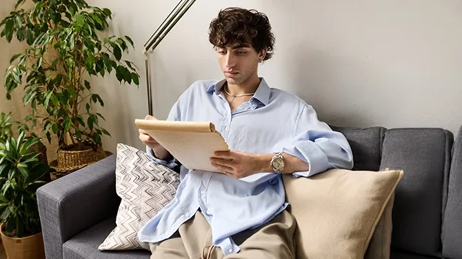 ​Vriend raadt je aan dat je The Odyssey echt op papyrus moet lezen